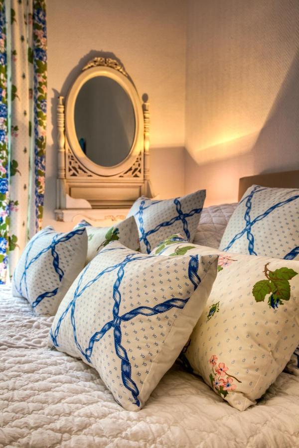 La Licorne Sarladaise Apartment ซาร์ลา-ลา-กาเนดา ภายนอก รูปภาพ