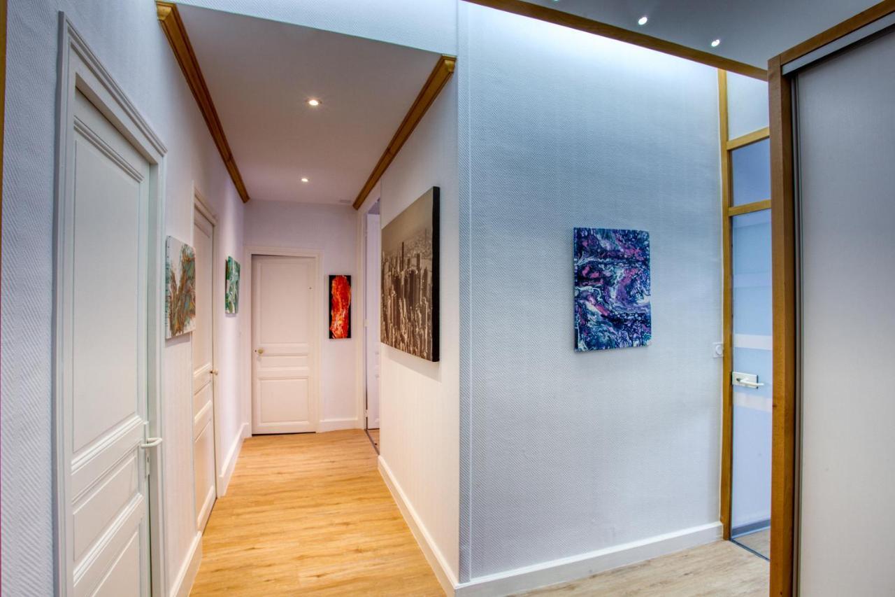 La Licorne Sarladaise Apartment ซาร์ลา-ลา-กาเนดา ภายนอก รูปภาพ