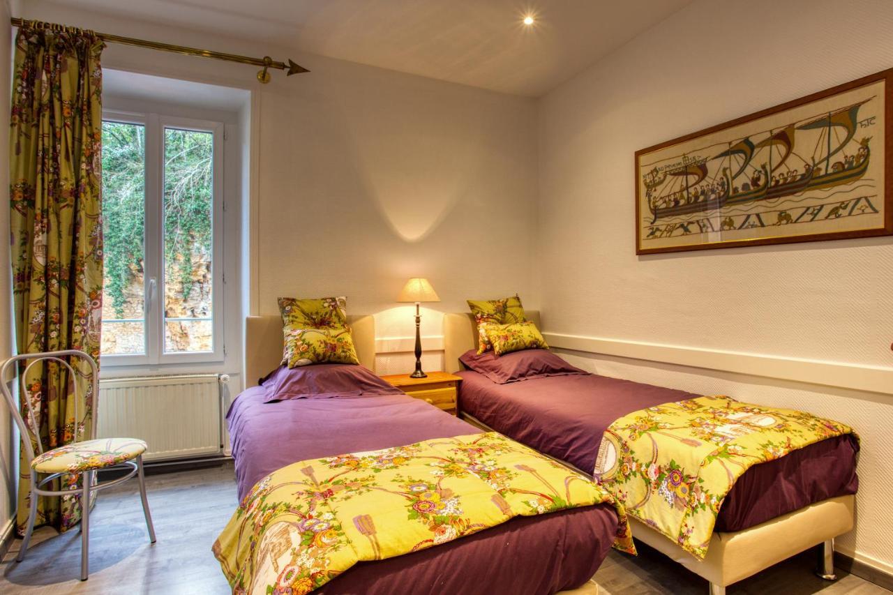 La Licorne Sarladaise Apartment ซาร์ลา-ลา-กาเนดา ภายนอก รูปภาพ